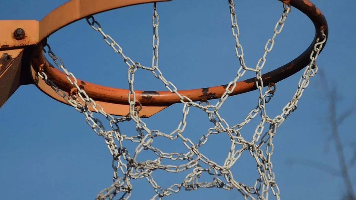 替补深度定乾坤：WNBA奖项争夺中轮换效率成关键变量
